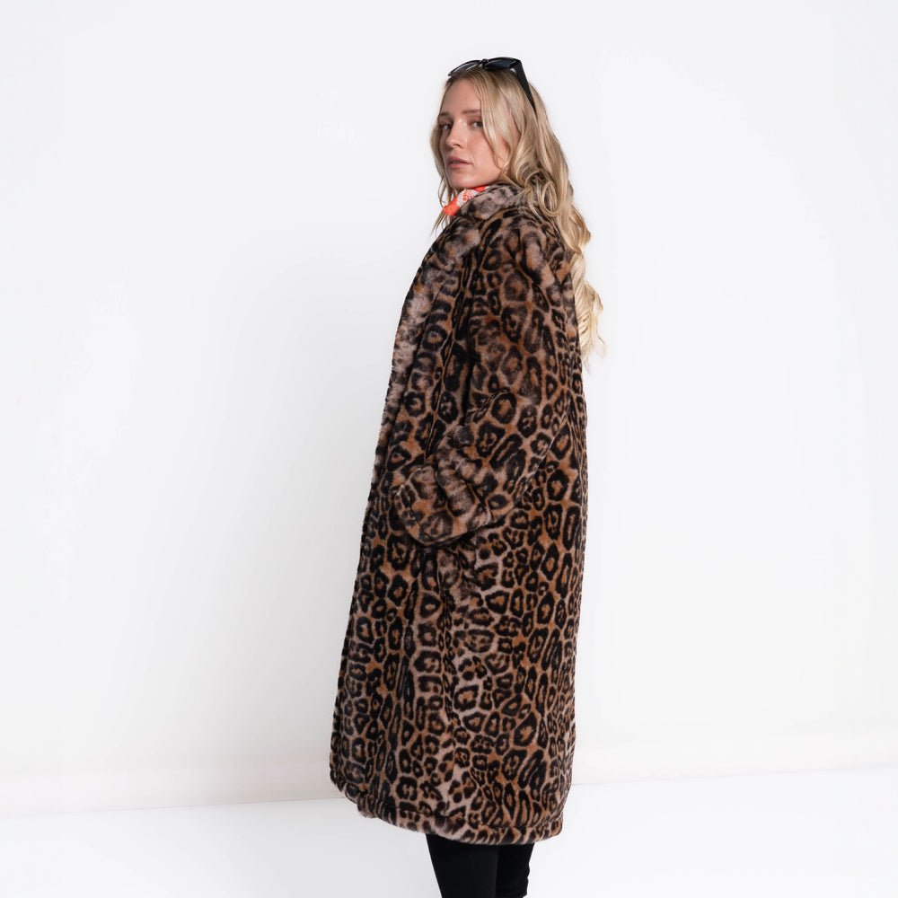 Yellowstone Beth Leopard Coat - Paramount Shop